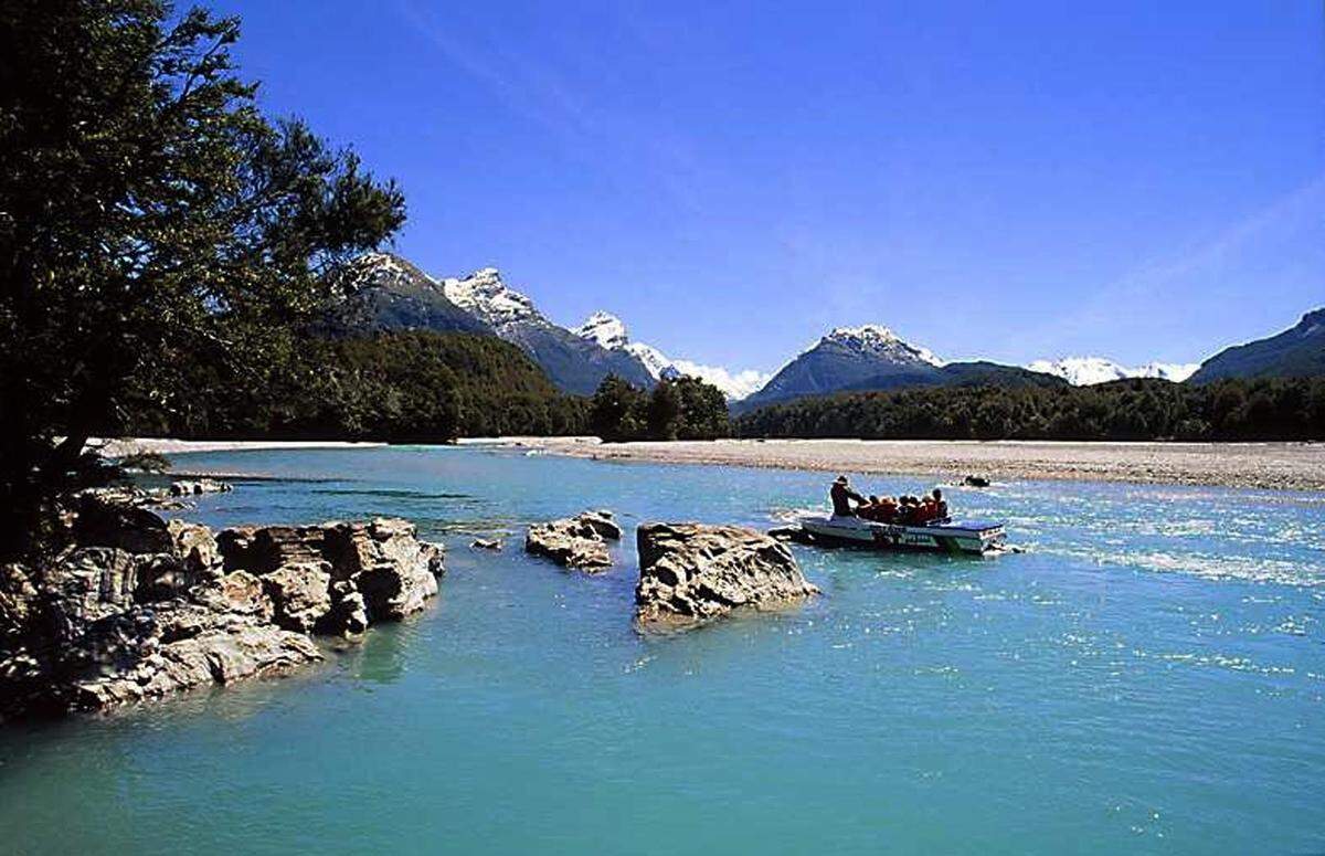 Los impresionantes paisajes de Nueva Zelanda cautivaron Peter Jackson para compartir protagonismo en la afamada trilogía de ‘El Señor de los Anillos’, y luego a millones de viajeros.
