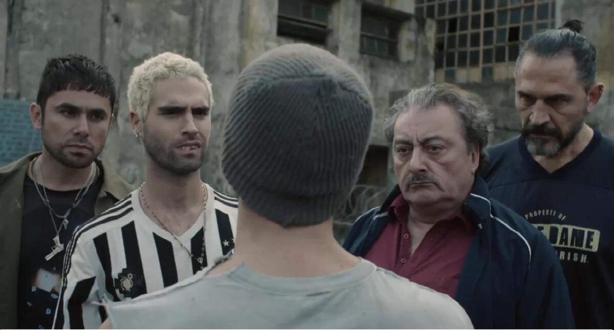 Por Netflix, la serie policial argentina ‘El marginal’ (2016).
