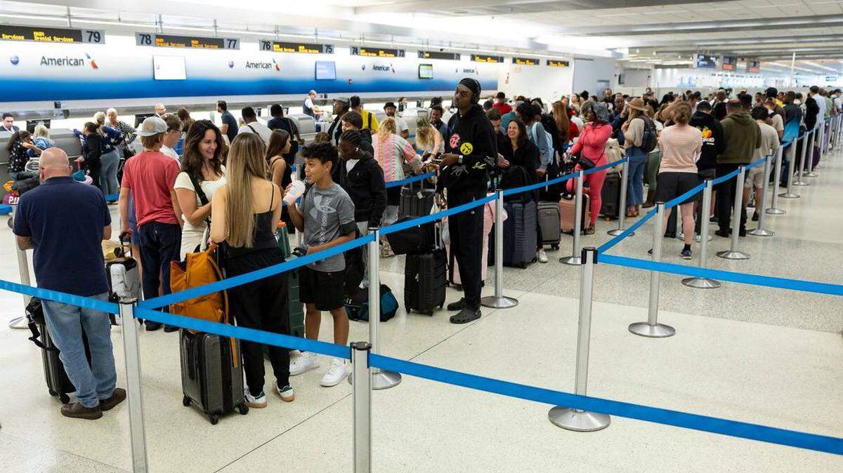 Un acuerdo permitirá a viajeros con pasaporte de EEUU permanecer en Qatar por mayor tiempo.