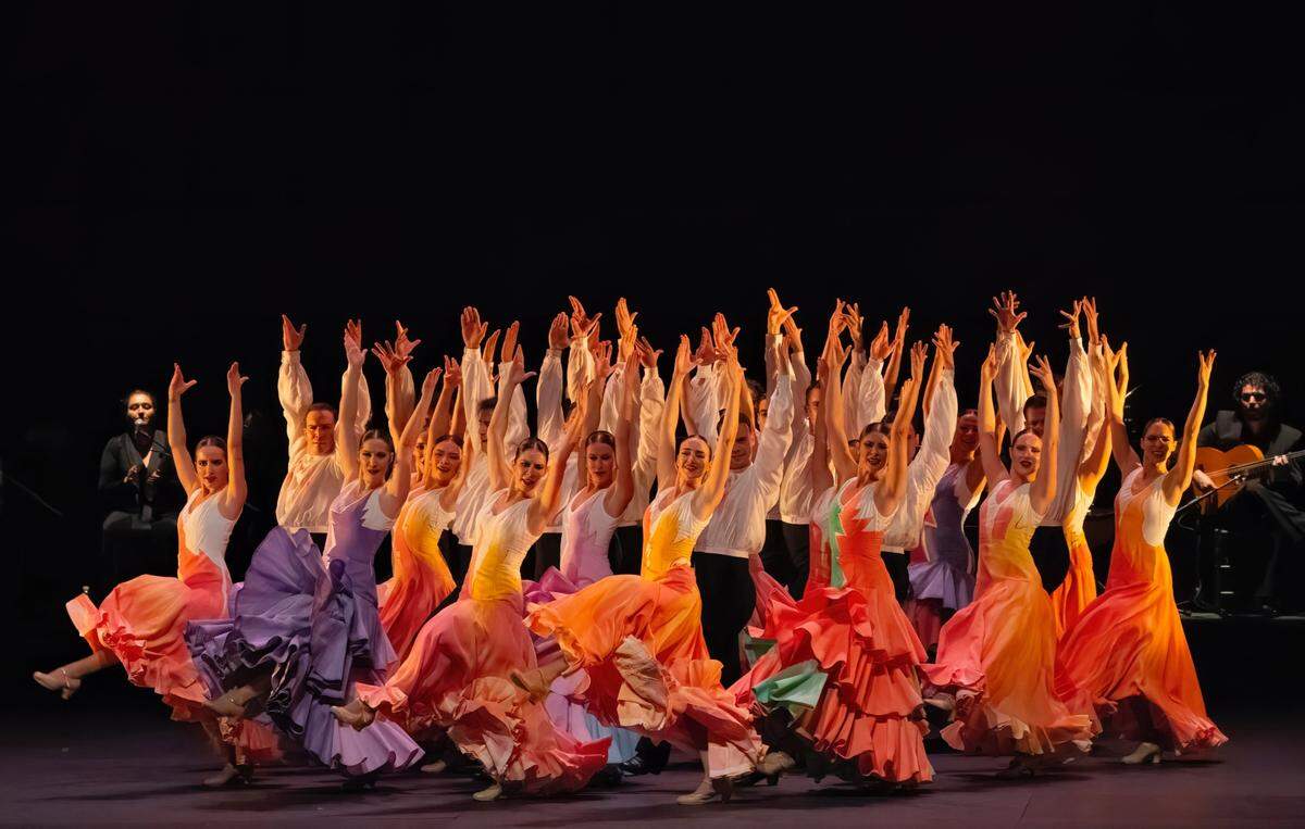 Los bailarines del Ballet Nacional de España en “Tributo a Mario Maya: De lo Flamenco”, en la función del XV Flamenco Festival Miami, que tuvo lugar el primero de marzo en el Ziff Opera House del Arsht Center.