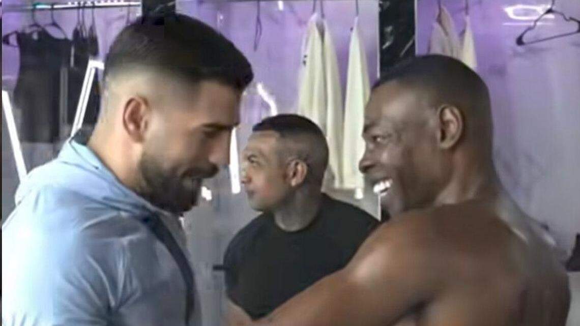 El monarca de UFC Ilia Topuria comparte un momento especial con la leyenda cubana del boxeo Guillermo Rigondeaux en medio de su campamento