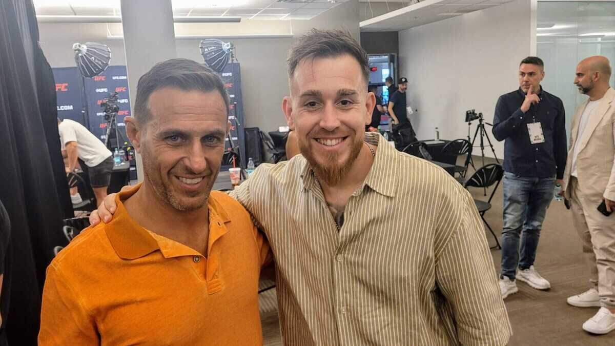 Jesús Gallo (izq.) y Javi Climent son piezas fundamentales del campamento de Ilia Topuria rumbo al evento de la UFC en la Casa Blanca.