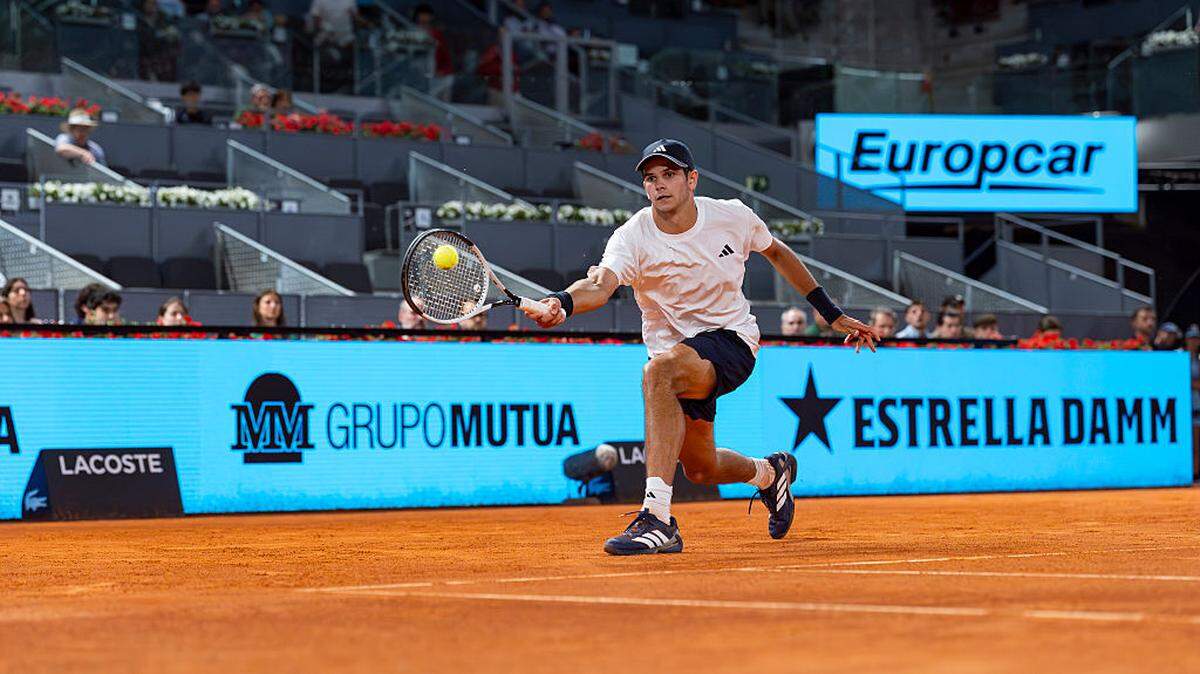 El español Rafa Jódar derrotó 4-6, 4-6, 6-1, 6-2 y 6-2 a su compatriota Pablo Carreño, en el partido celebrado el 31 de mayo de 2026 en París.