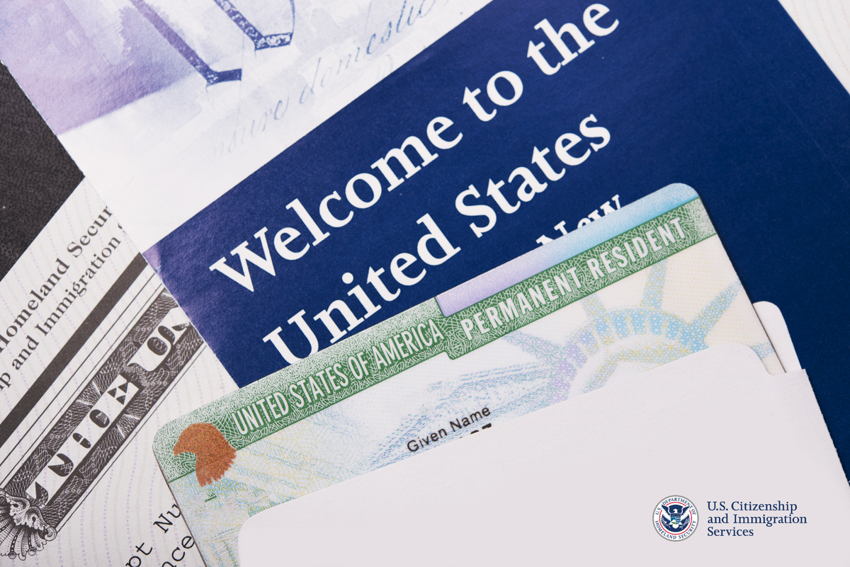 Todo tipo de información influye en la decisión sobre tu elegibilidad en los casos migratorios y solicitudes de visas, también la información en redes sociales.
