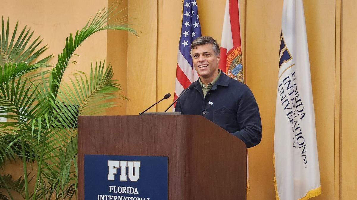 El opositor venezolano Leopoldo López describe lo que debería ser la estrategia de Estados Unidos para combatir las dictaduras de Cuba, Venezuela, Nicaragua y Bolivia en un evento realizado el lunes 12 de diciembre del 2024 en FIU.