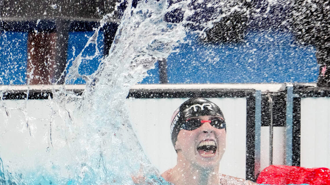 Ledecky revalida título en 1.500 m y hace historia con su octavo oro olímpico