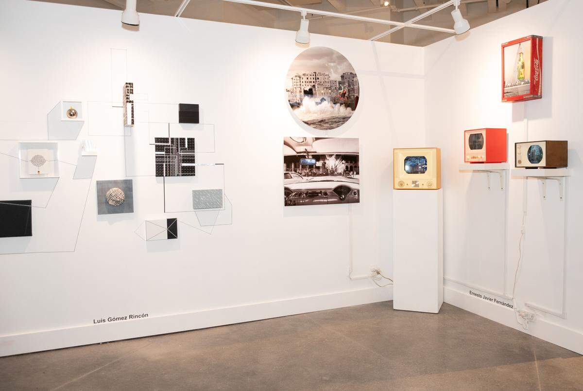 Stand de Ninoska Huerta Gallery, Miami. Doral International Arte Fair.