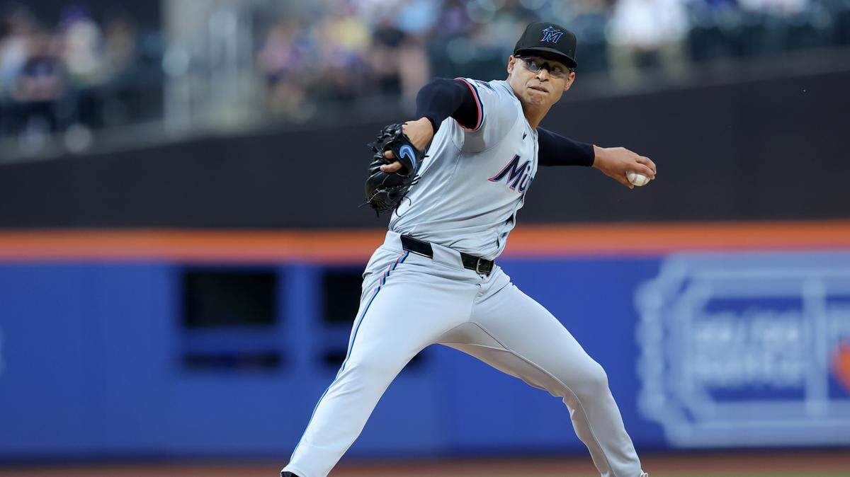 El abridor de los Marlins Jesús Luzardo lanzó cinco entradas y dos tercios y permitió dos carreras a los Mets, en el partido celebrado el 11 de junio de 2024 en Nueva York.