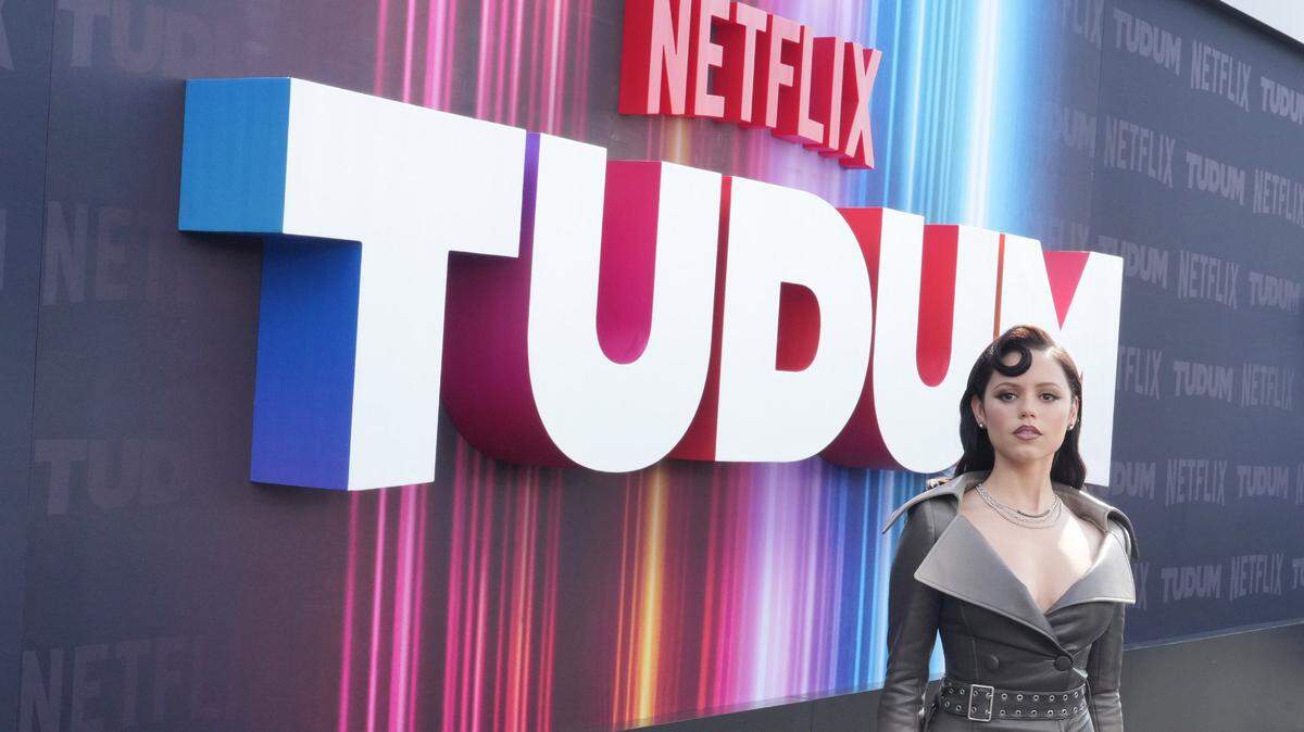 Jenna Ortega llega al evento Netflix TUDUM 2025: The Live, que se celebró en el Kia Forum de Inglewood, California, el sábado 31 de mayo de 2025.