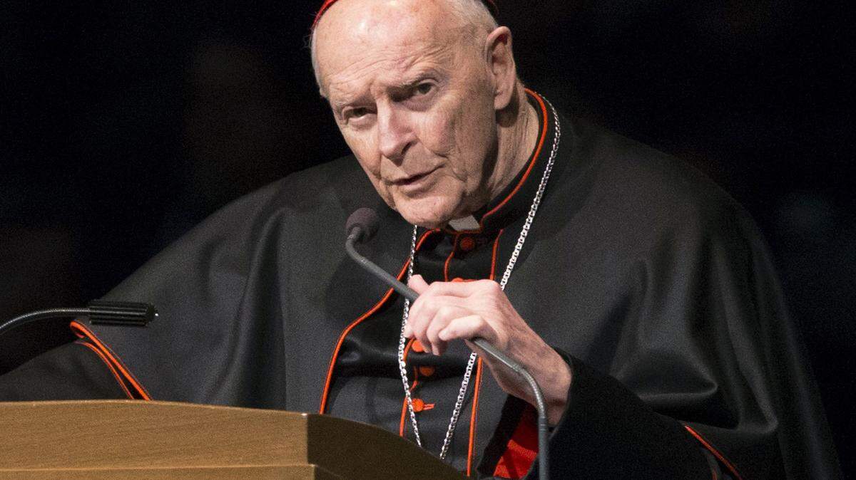 El ex cardenal Theodore McCarrick en una foto de archivo. McCarrick entregó cientos de miles de dólares en dos décadas a jerarcas religiosos cuando afrontaba acusaciones por agresión sexual por las que finalmente fue excomulgado.