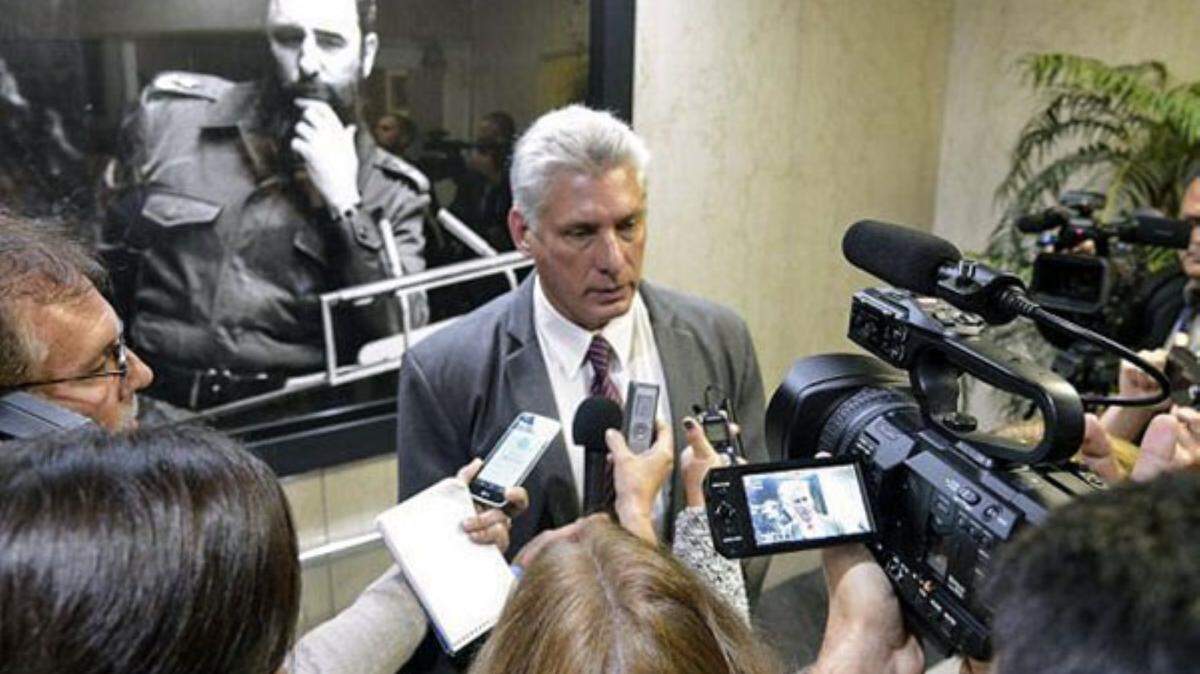 Cuban leader Miguel Díaz-Canel talks to the press upon his arrival in New York for the U.N. General Assembly.