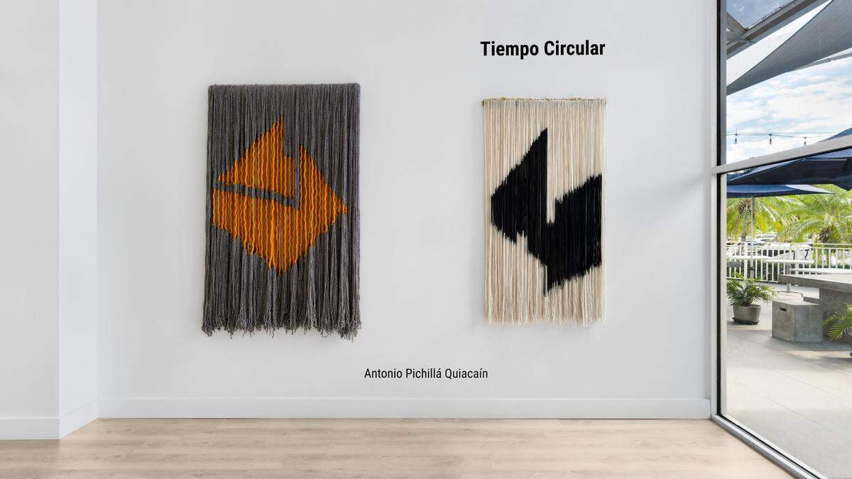 Obras de Tepeu Choc en sala.