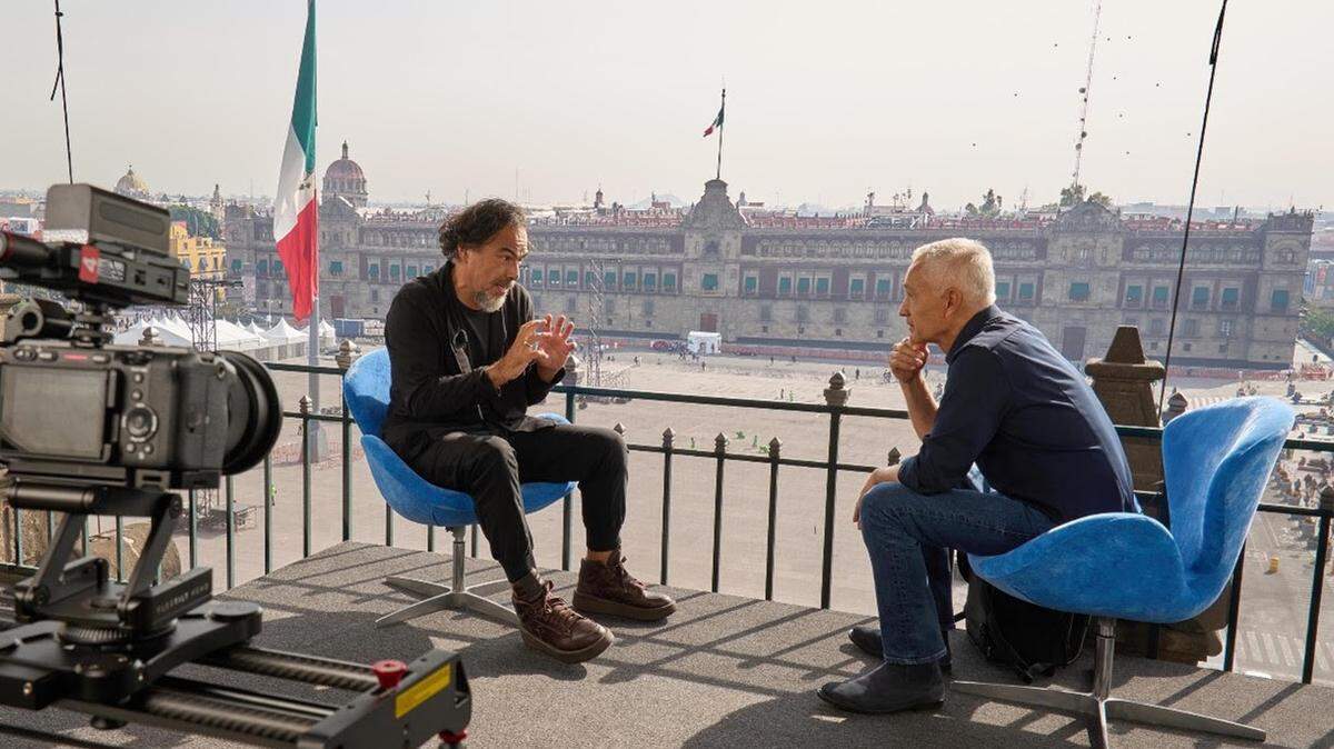 ‘Algo personal con Jorge Ramos’ tuvo como telón de fondo al Zócalo de Ciudad de México.