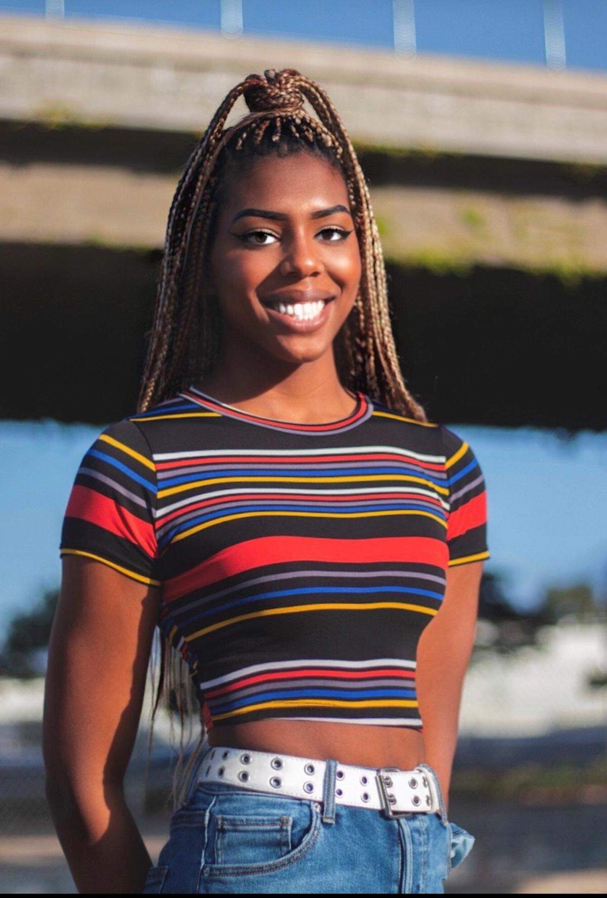 Faye Hill salió como transgénero mientras cursaba el primer año de Miramar High.