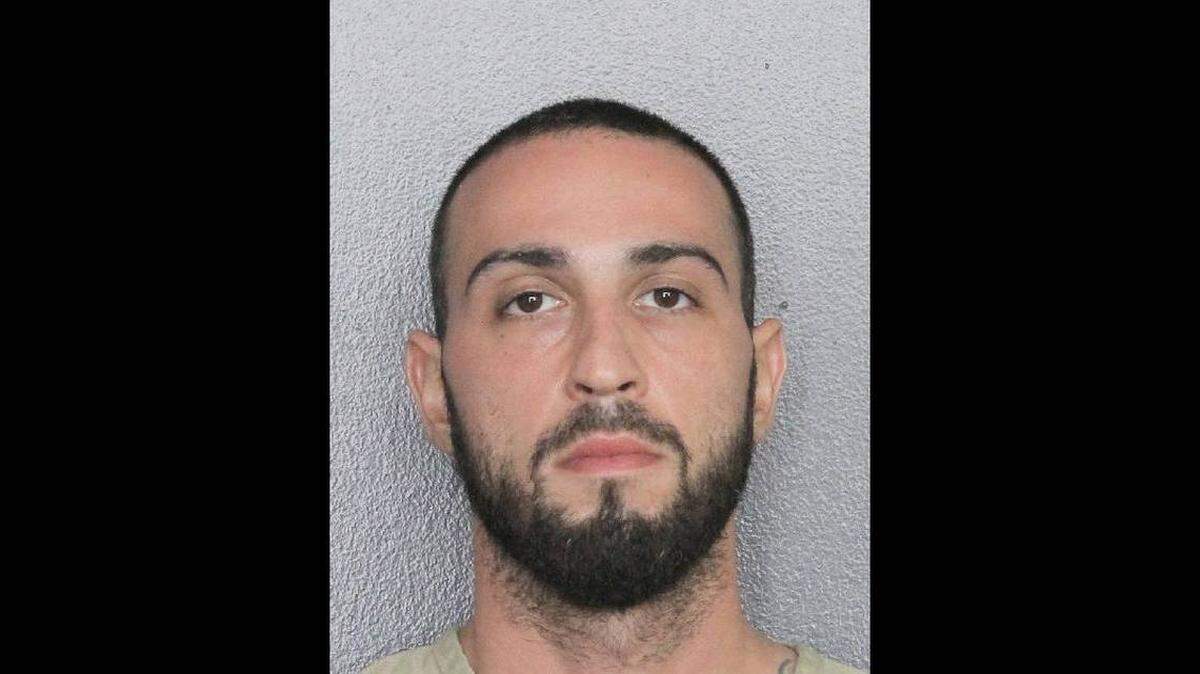 Ángel Candelaria fue arrestado y acusado de matar a empleado de restaurante de Fort Lauderdale. El hecho ocurrió el martes 15 de marzo de 2022.