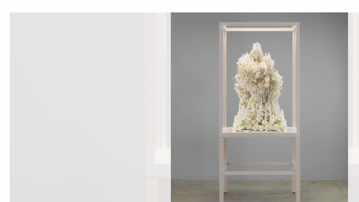 El Lowe Art Museum presenta más de una docena de esculturas monumentales de la reconocida artista contemporánea Petah Coyne. 