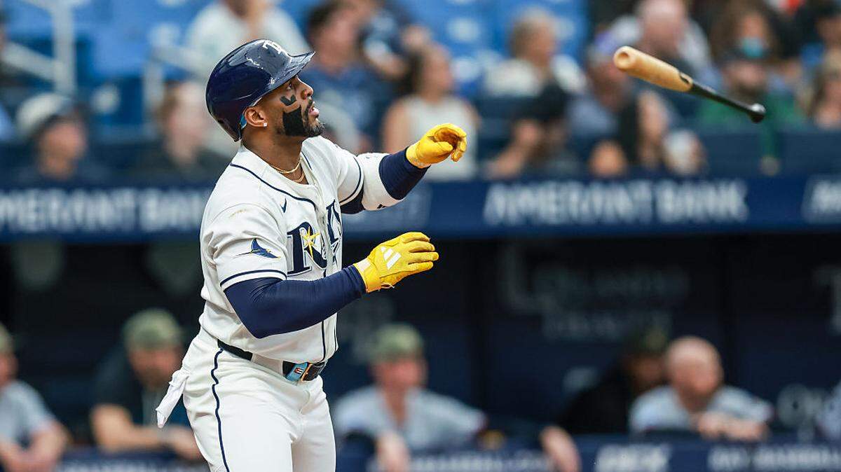  Yandy Díaz reacciona tras pegar un jonrón en el quinto inning del partido ante los Marlins de Miami, celebrado el 17 de mayo de 2026 en el Tropicana Field en St. Petersburg, Florida.