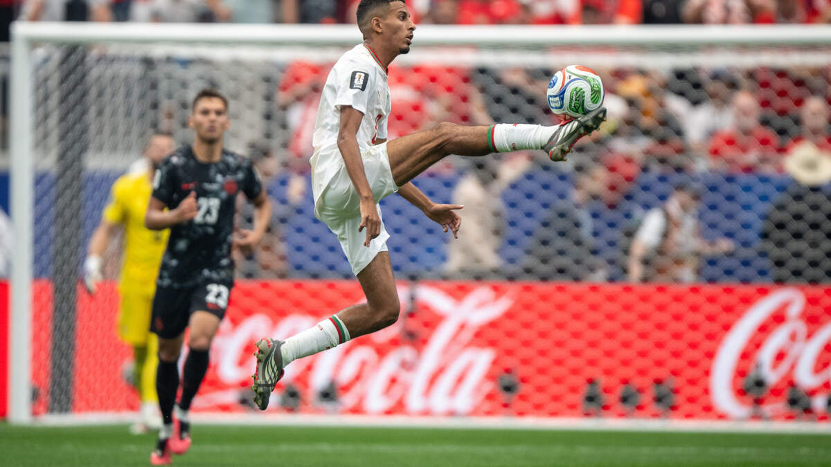 Azzedine Ounahi de Marruecos en acción durante el partido de octavos de final de la Copa Mundial de la FIFA 2026 entre Canadá y Marruecos en el Estadio de Houston el 4 de julio de 2026 en Houston, Estados Unidos.