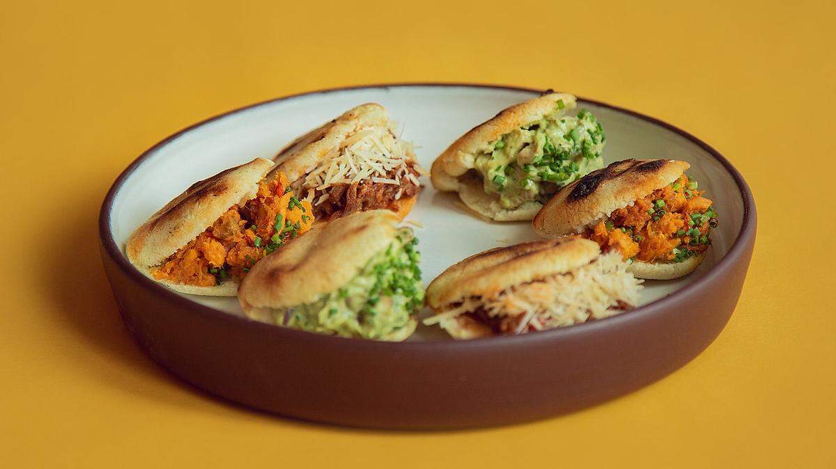 Arepa reina pepiada del Chef Carlos García.