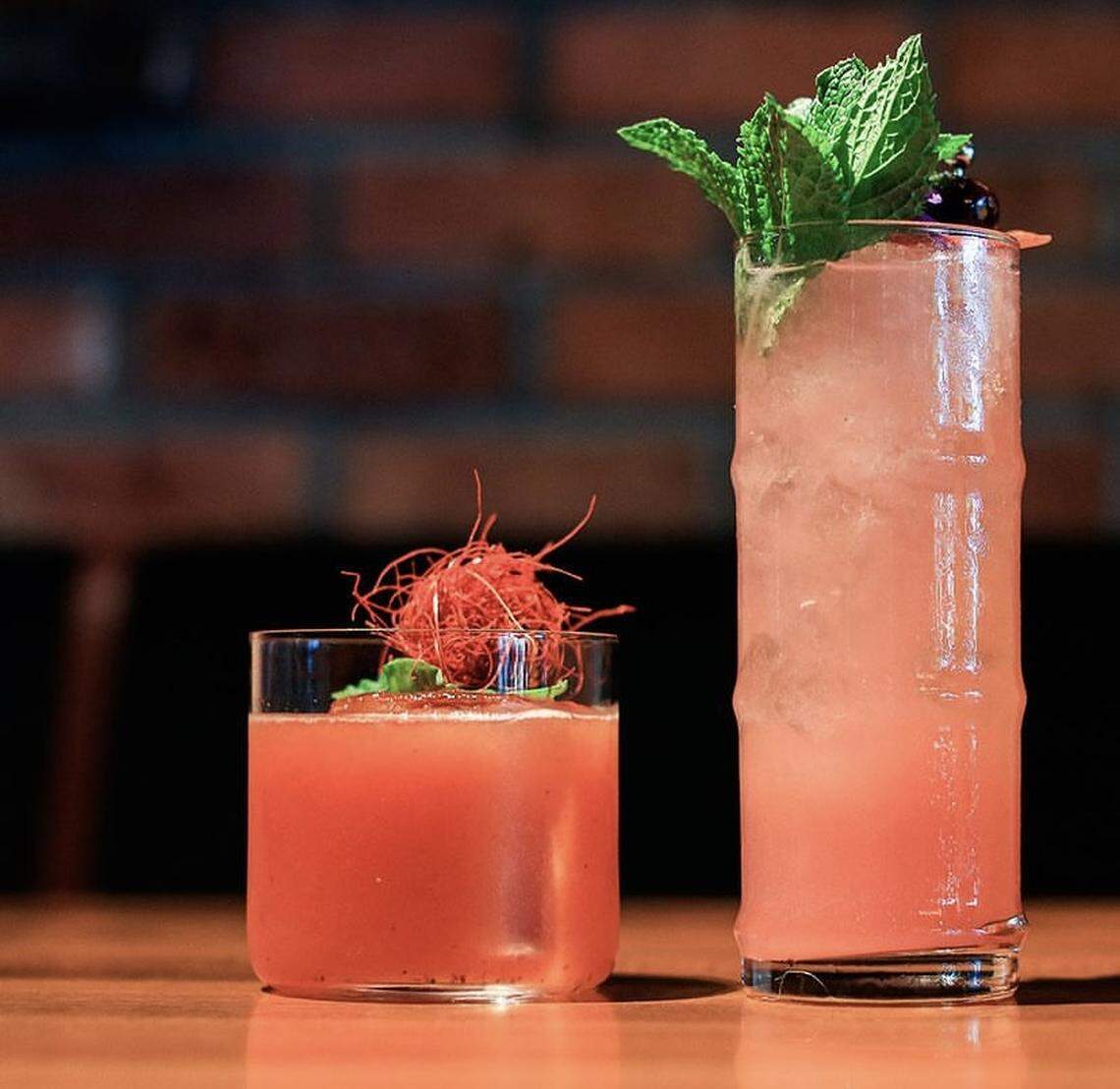 “Pixon”, un cóctel hecho con tequila, agave, jugo de lima y de pomelo.