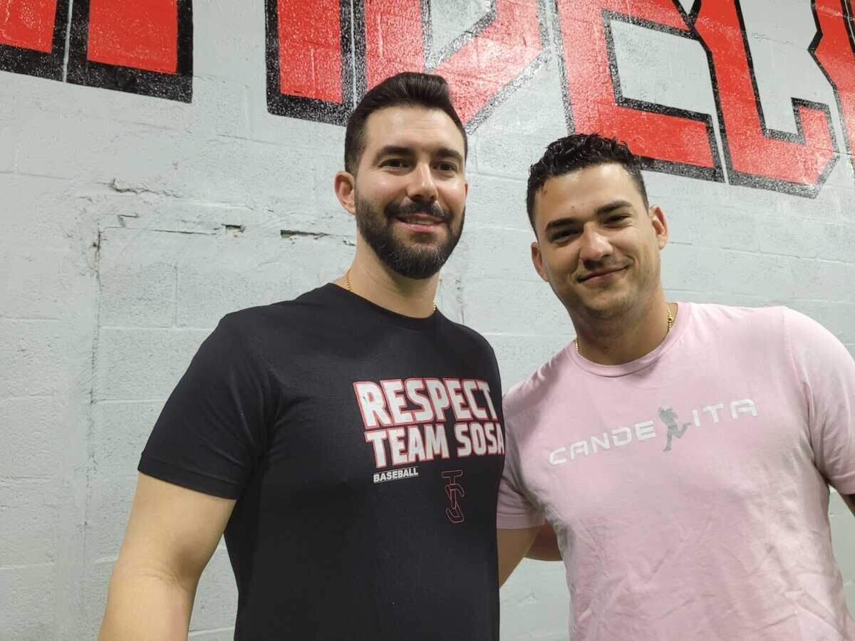 Ricardo Sosa con José “Candelita’’ Iglesias.