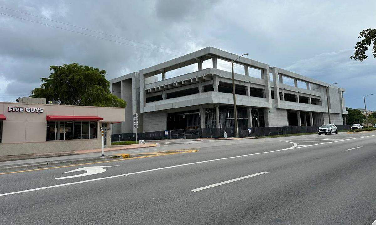 El viejo centro comercial Riviera Plaza en la US1 tendrá dentro de poco un Publix de 47,000 pies cuadrados.