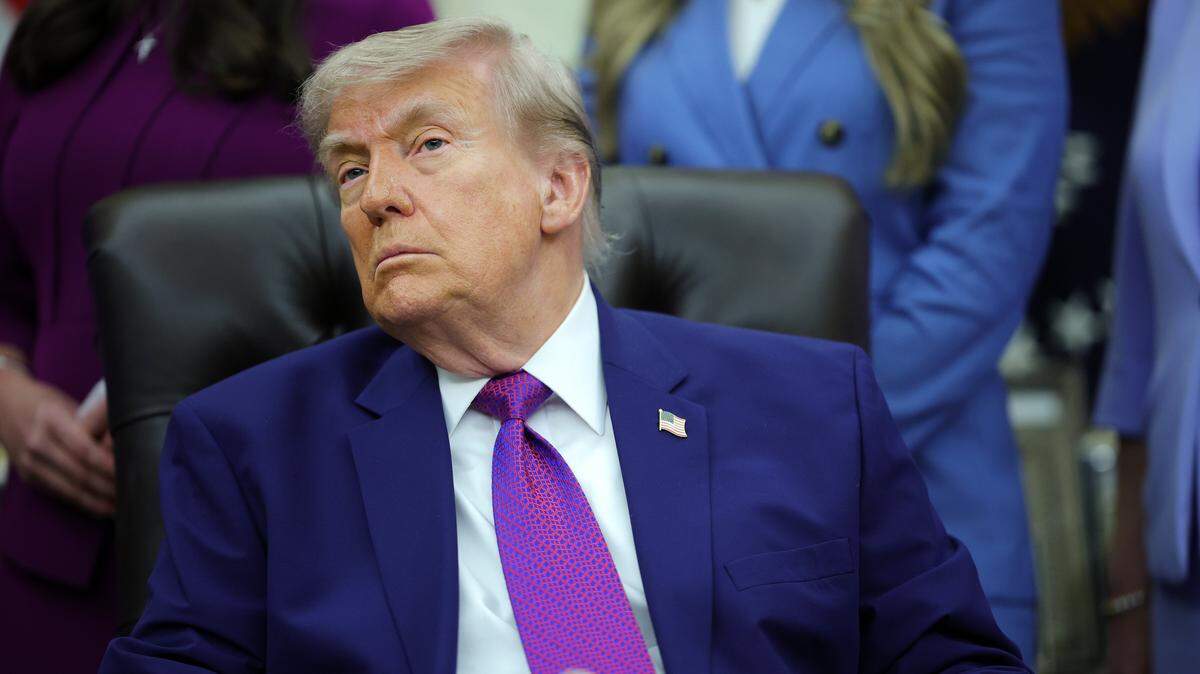 El presidente de Estados Unidos, Donald Trump, habla durante un evento sobre atención médica materna en la Oficina Oval de la Casa Blanca el 11 de mayo de 2026 en Washington, DC.