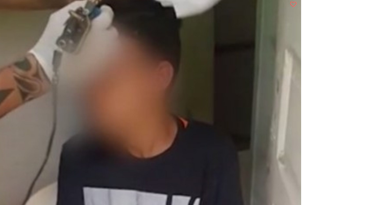 Un grupo de personas recaudó más de 5,000 dólares a través de microfinanciación colectiva para borrar el tatuaje en la frente realizado por dos hombres a un presunto ratero que supuestamente intentó robar una bicicleta en Brasil, según informó este lunes el Colectivo Afroguerrilha, encargado de la iniciativa.