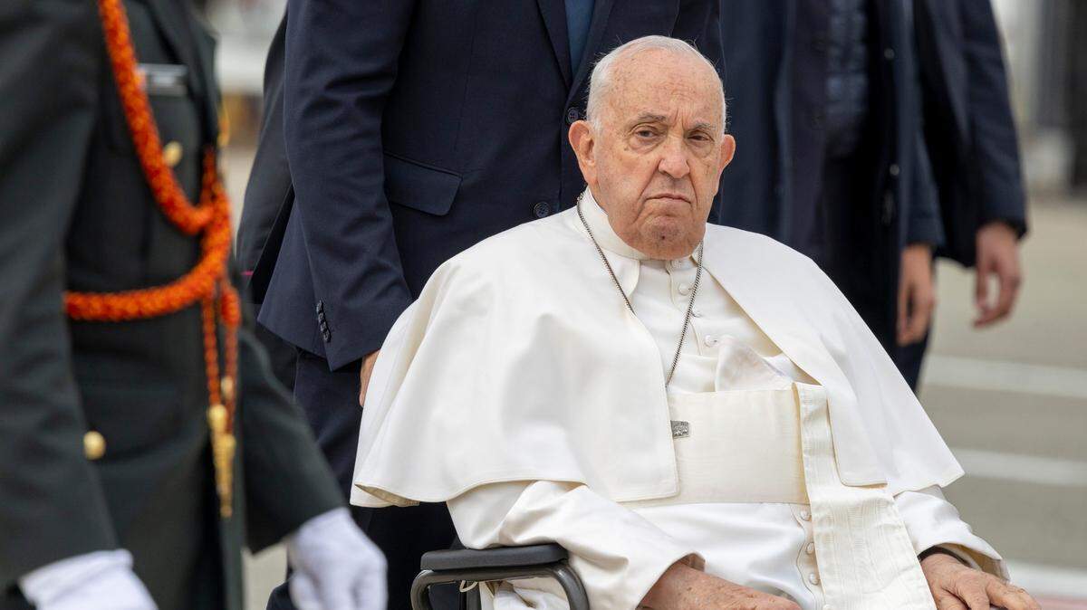 El Papa Francisco, nacido Jorge Mario Bergoglio, visita Bélgica del 26 al 29 de septiembre para celebrar el 600 aniversario de las universidades KU Leuven y UCLouvain. 