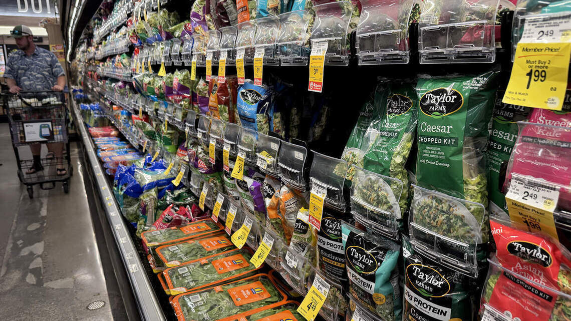 Lettuce tied to the diarrhea parasite outbreak recalled in SC. Here’s what to know