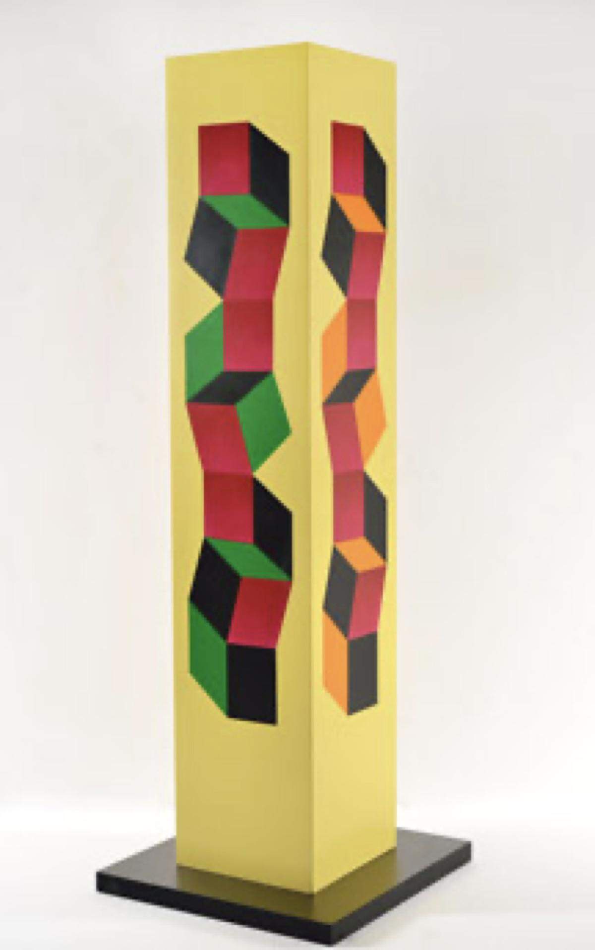 Columna escultórica policromada, 2002, técnica mixta sobre madera.