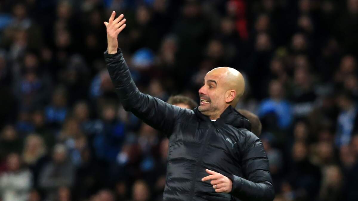 Pep Guardiola releva en el primer puesto al extécnico del Real Madrid Zinedine Zidane, entrenador más reputado de las dos pasadas temporadas.