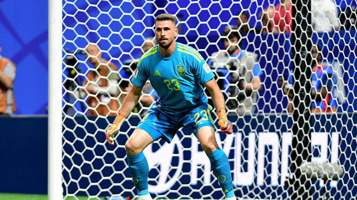 Más minutos seguidos sin permitir gol: portero de España rompe récord vigente por 36 años en los Mundiales