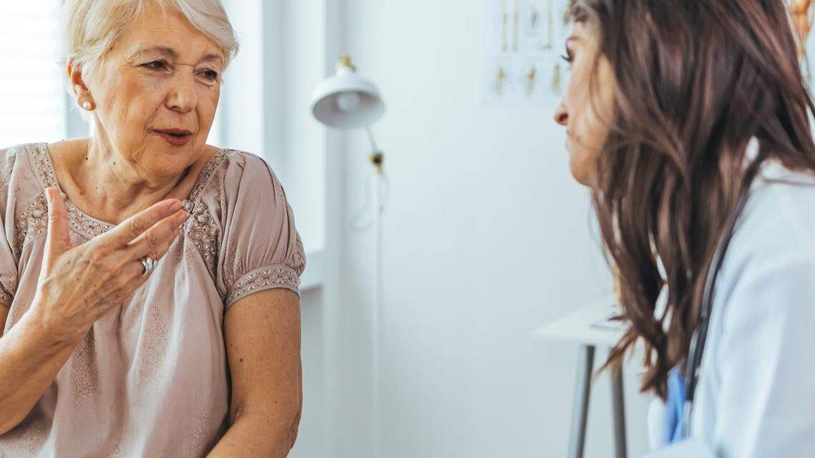 Reconocer el párkinson invisible es el primer paso para que nadie más tenga que caminarlo a oscuras. Porque lo que no se nombra, no se diagnostica. Y lo que no se diagnostica, no se trata.