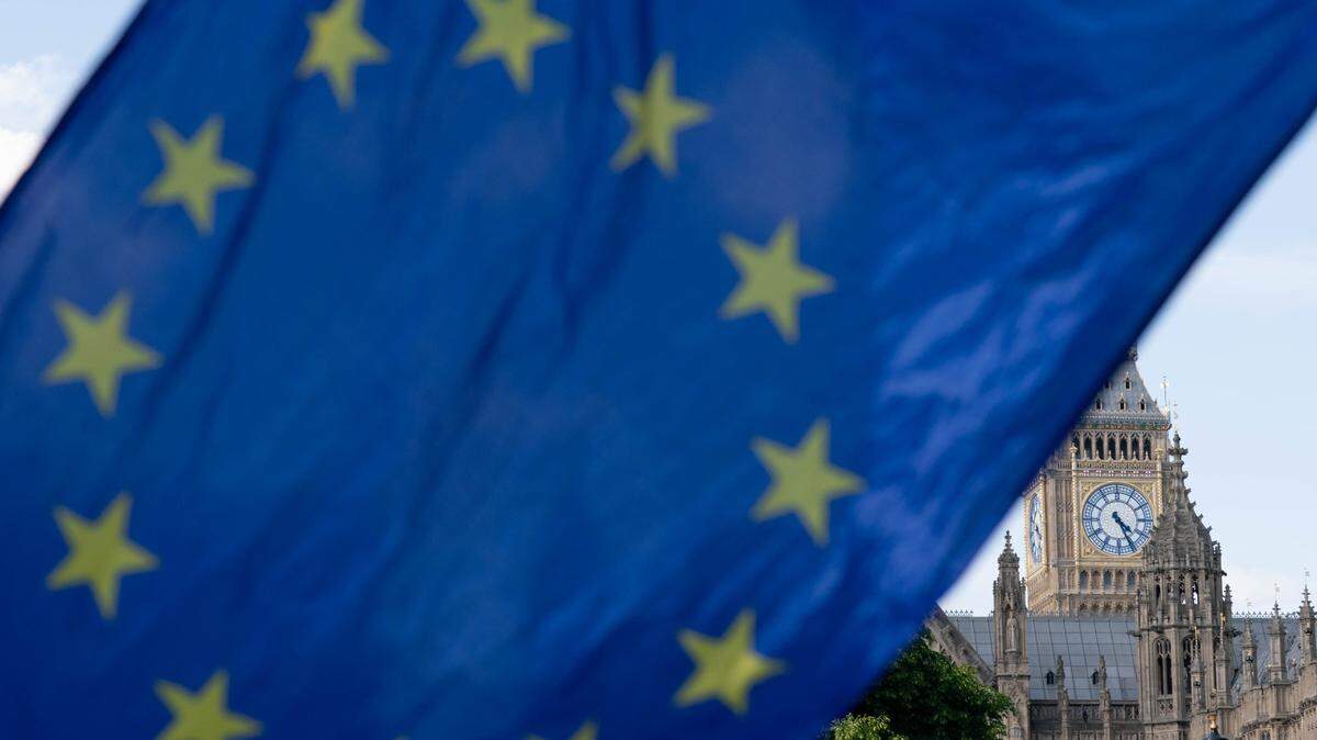 La Comisión Europea anuncia un recorte en sus previsiones de crecimiento para 2025 y 2026 por el impacto negativo que tendrán los aranceles del presidente Trump.