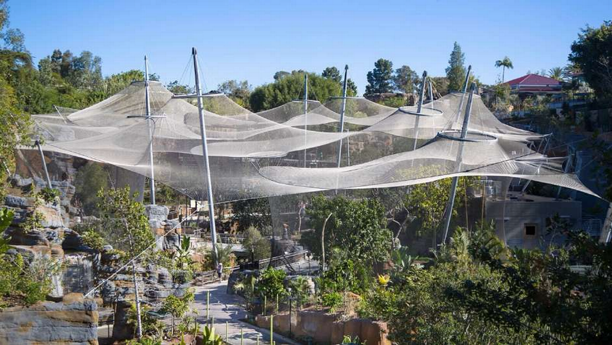 Representación de Zoo Solutions de cómo luciría un recinto de malla de cuerda si las aves que vivieron en Parrot Jungle y actualmente se encuentran en Jungle Island regresaran algún día a su espacio original en Pinecrest. 
