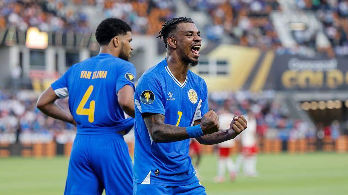El jugador de Curazao Juninho Bacuna celebra un gol contra Canadá en la Copa Oro de la Concacaf, en el partido efectuado el 21 de junio de 2025 en Houston, Texas.