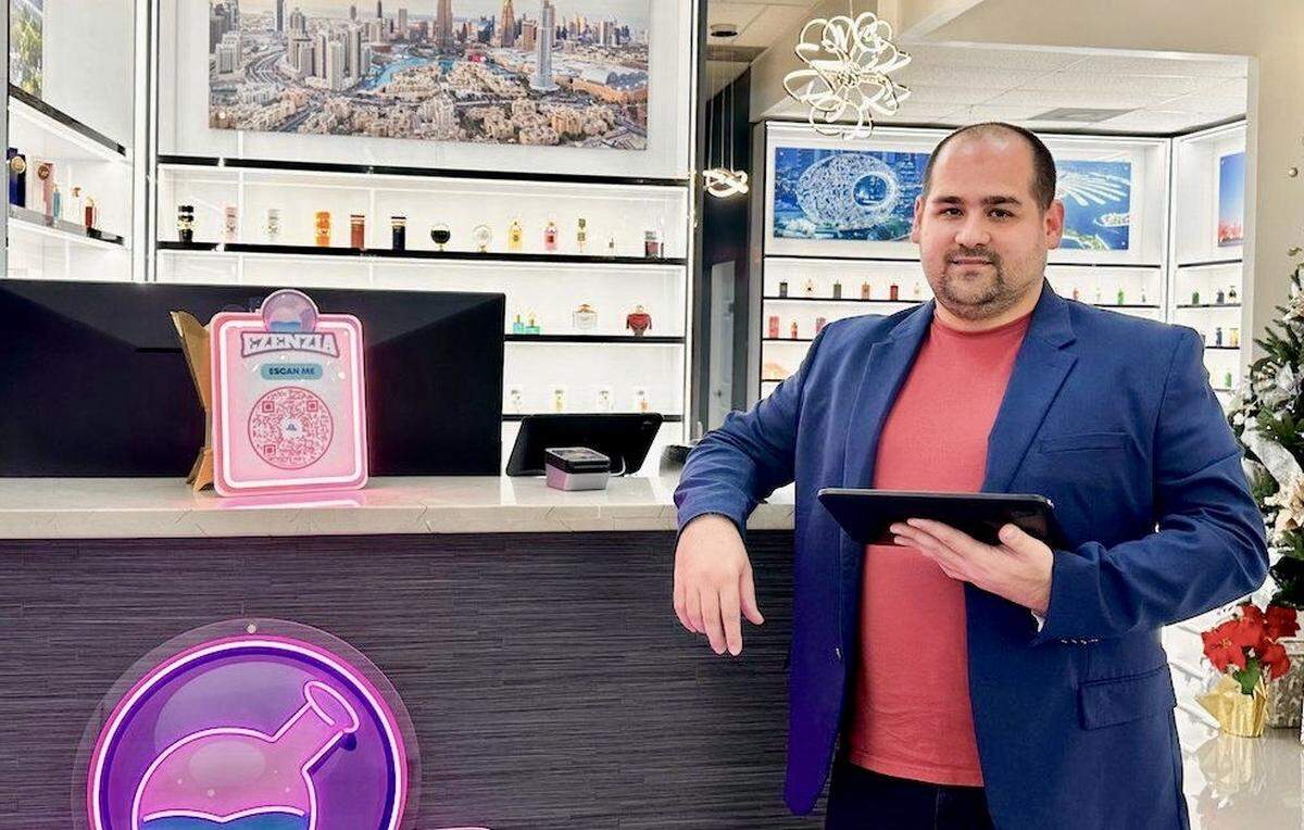 El empresario cubano Javier Lazo, CEO de Ezenzia.