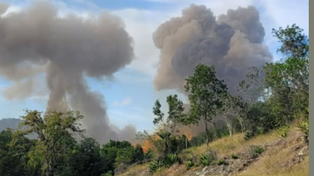 Dos oficiales, dos suboficiales y nueve soldados se encuentran desaparecidos tras la explosión registrada el martes en un almacén de armamentos y municiones en la comunidad Melones en la provincia Holguín.