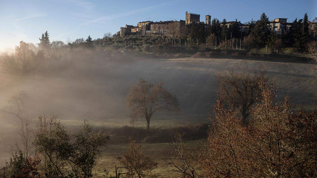 Castellina , una pequeña villa toscana, en Chianti, Italia, ha estado desierta de turistas lo que ha afectado enormemente su economía.