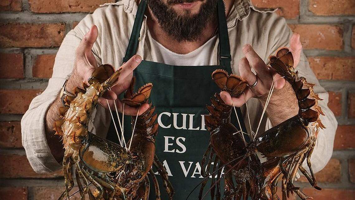 Carlos Cruz, empresario y ejecutivo, llegado de Cuba en 2005, comanda la operación diaria del restaurante.