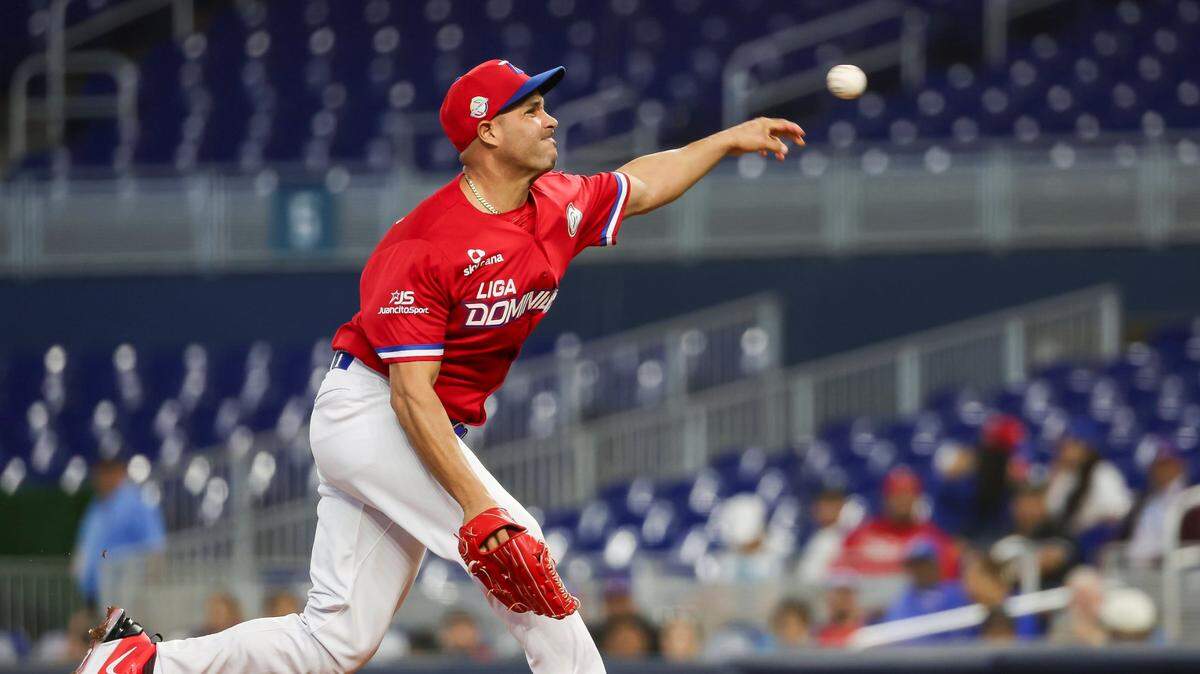El abridor de República Dominicana Raúl Valdés trabajó cinco entradas, permitió dos hits y ponchó a siete peloteros de Curazao, en el partido de la Serie del Caribe celebrado el 6  de febrero de 2024 en Miami.