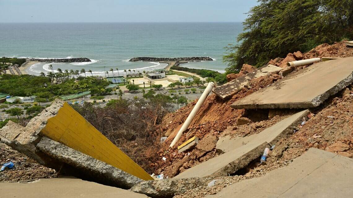 Los balnearios de La Guaira, un desierto económico tras terremotos en Venezuela