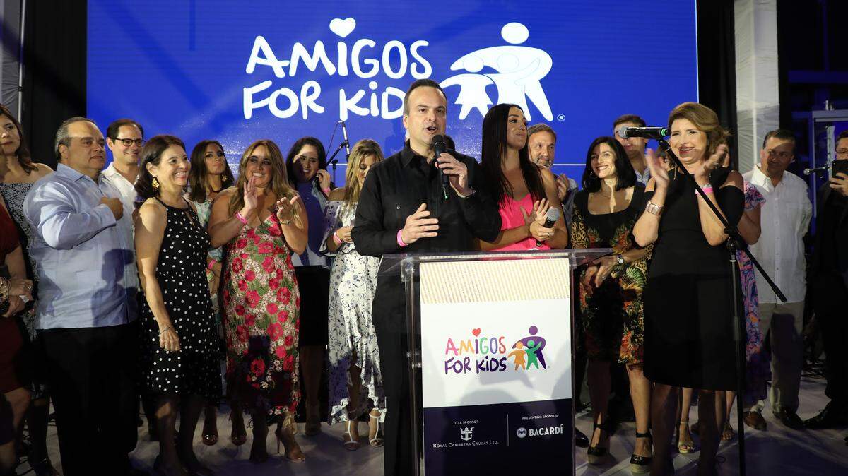 Jorge Plasencia, Nicole Valls and the Amigos for Kids committee in 2019.