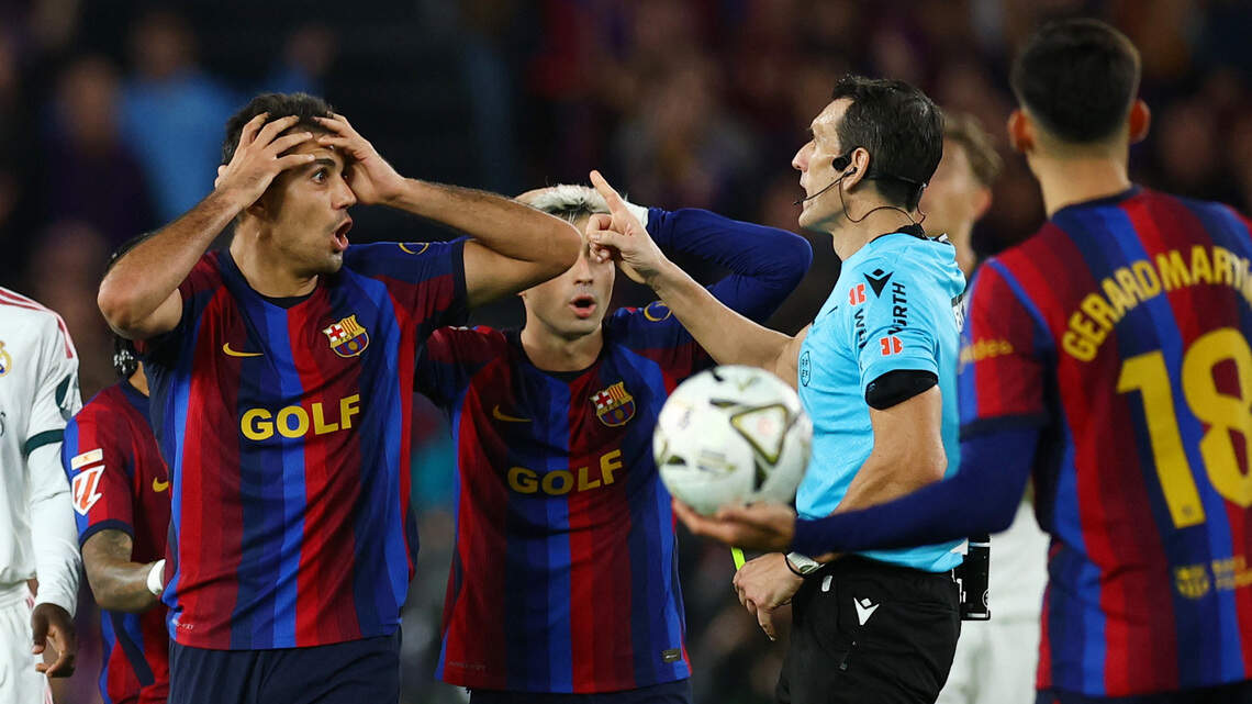 La derrota ante el Real Madrid en el clásico destapa un problema que Barcelona ya no puede ignorar