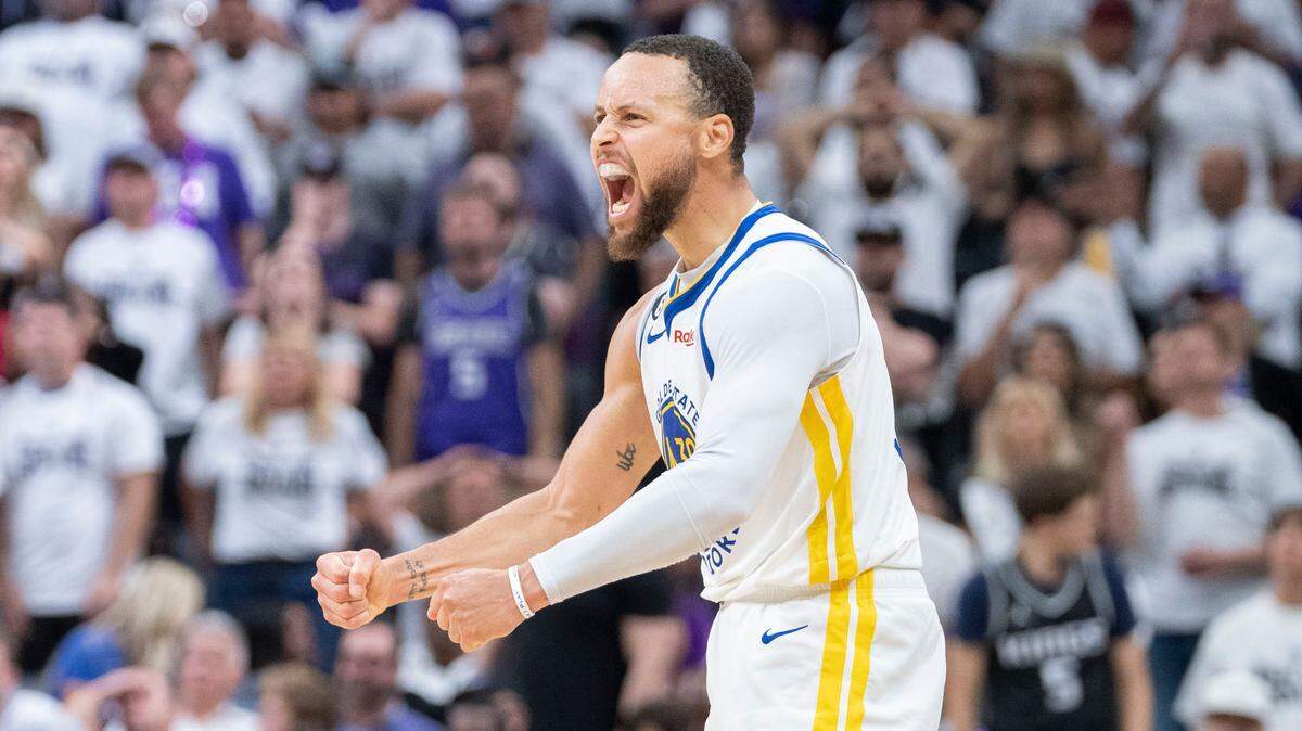 Steph Curry firmó este domingo la mejor actuación en un séptimo juego de una serie de playoff al aportar 50 puntos al triunfo 120-100 de los Warriors de Golden State ante los Kings en Sacramento.