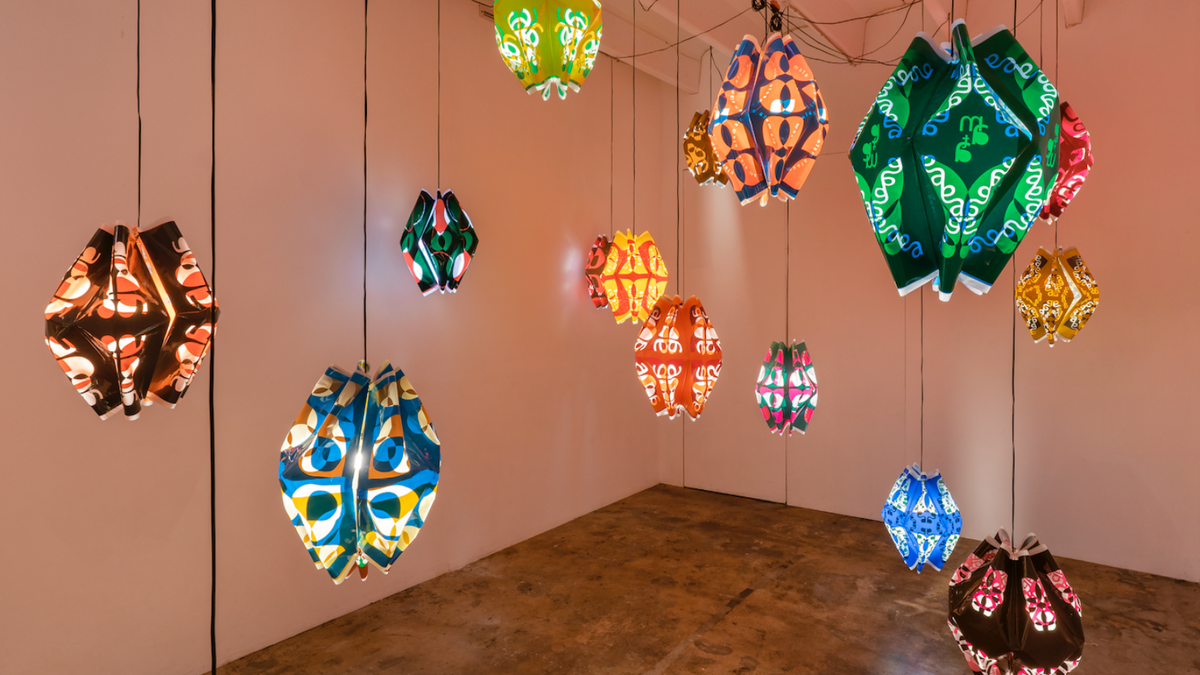 Exhibición “Hialeah Eléctrica – Metavector”, de los artistas cubanos Rafael Domenech y Ernesto Oroza en The Bass.