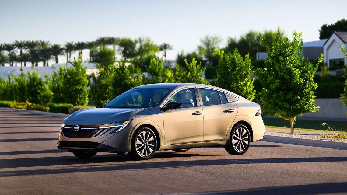 Nissan Sentra SL del 2026, el clásico sedán con renovado aspecto