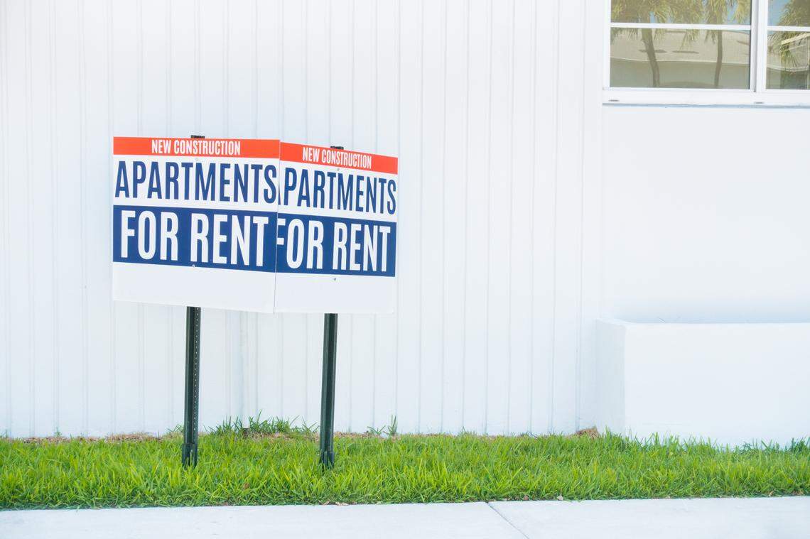 Aunque el gobernador DeSantis extendió moratoria de desalojos, muchas personas que han perdido trabajo por el COVID-19 necesitan ayuda con la renta.