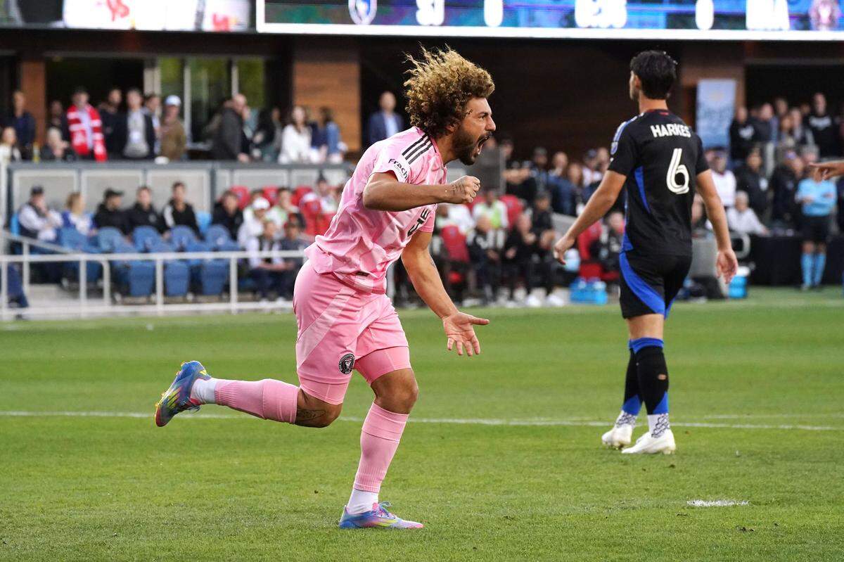 El jugador del Inter Miami Maximiliano Falcón celebra tras anotar un gol ante los Earthquakes, en el partido de la MLS celebrado el 14 de mayo de 2025 en San José, California.